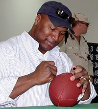200px bo jackson autographs for troops in sw asia feb 1  2004