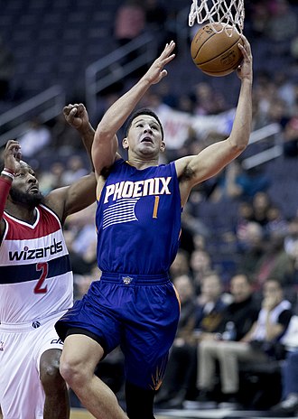 330px devin booker (30362063153) (cropped)